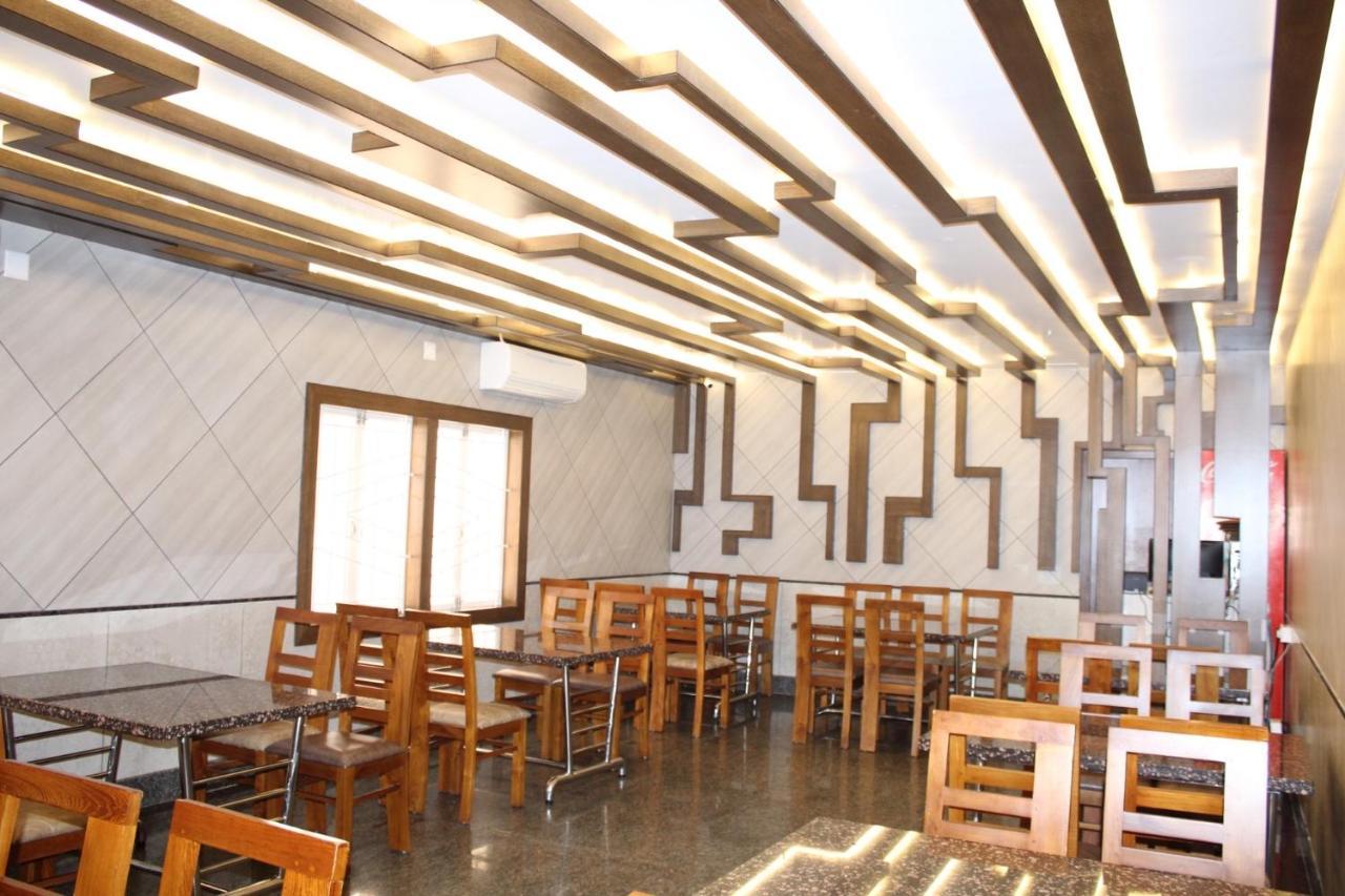 Annai In Saravana Bhavan Fine Stay And Restaurant Velankanni Exterior photo