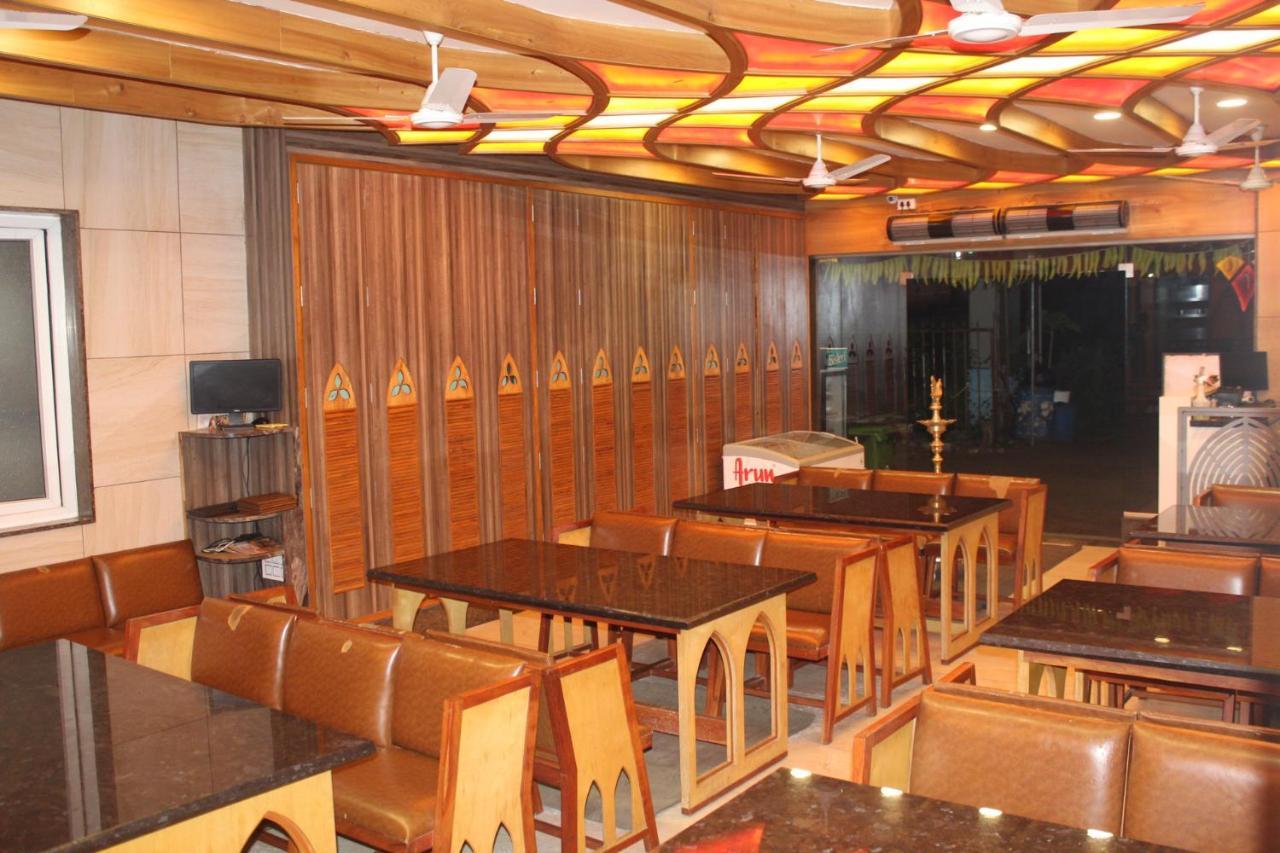 Annai In Saravana Bhavan Fine Stay And Restaurant Velankanni Exterior photo